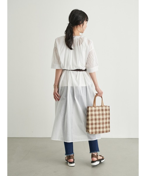 earth music&ecology(アースミュージックアンドエコロジー)の「スキスキスキニーフリンジクロップド(デニム) *(デニムパンツ・レディース・ライトインディゴブルー/ブルー系その他・SMALL/MEDIUM/LARGE)」の22枚目の写真