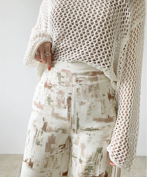 LIAN（リアン）の「水彩柄ストレートパンツ（その他パンツ・レディース・パープル/グリーン・FREE）」の4枚目の写真