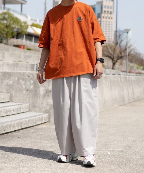 kutir（クティール）の「ロゴアソートビッグTシャツ（Tシャツ/カットソー・メンズ・ホワイト/ライトブルー/オフホワイト/ブラック/オレンジ/ダークブルー・MEDIUM/LARGE）」の20枚目の写真