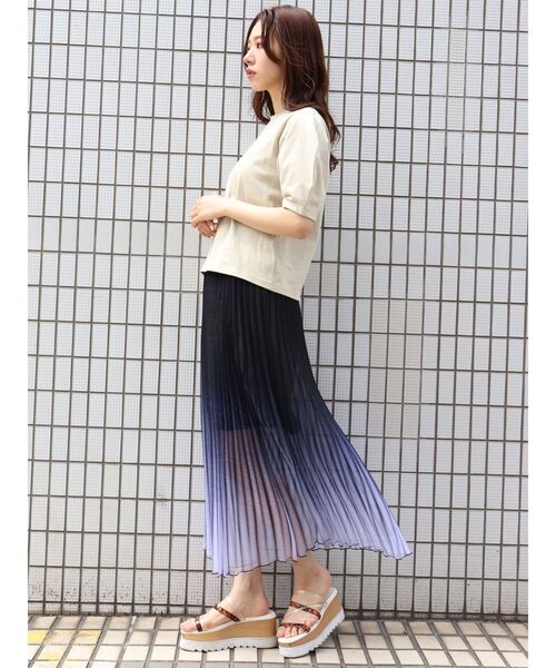 MURUA（ムルーア）の「ボリュームスリーブトップス（Tシャツ/カットソー・レディース・ホワイト/ブラック/ベージュ/グリーン・FREE）」の9枚目の写真