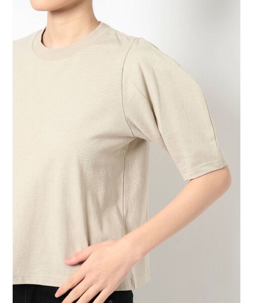 MURUA（ムルーア）の「ボリュームスリーブトップス（Tシャツ/カットソー・レディース・ホワイト/ブラック/ベージュ/グリーン・FREE）」の21枚目の写真