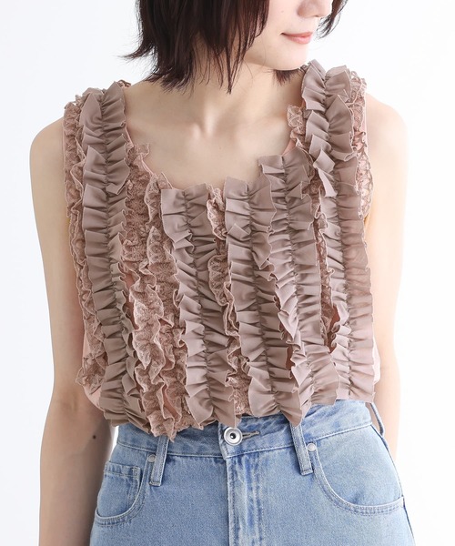 osharewalker（オシャレウォーカー）の「【廃盤】『ボリュームレースフリルタンク』（タンクトップ・レディース・ブラック/オフホワイト/グリーン/ピンク・2/1）」の4枚目の写真