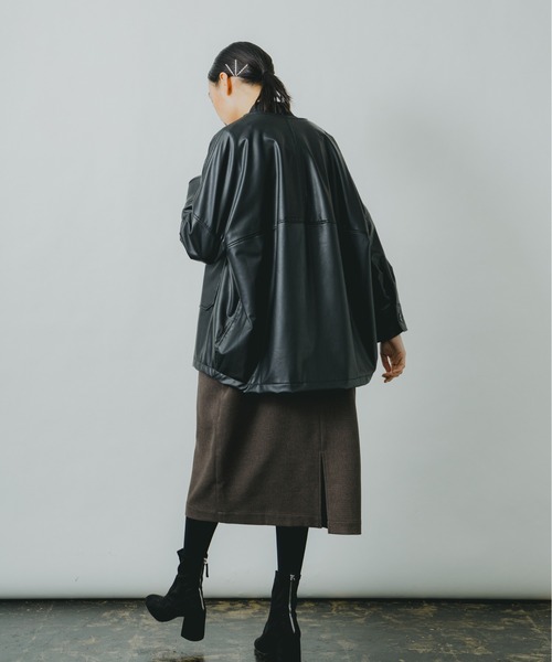 WHYTO.(ホワイト)の「「WHYTO. / ホワイト」フェイクレザールーズシルエットジップジャケット(その他アウター・レディース・ブラック/ベージュ系その他・36/38)」の13枚目の写真