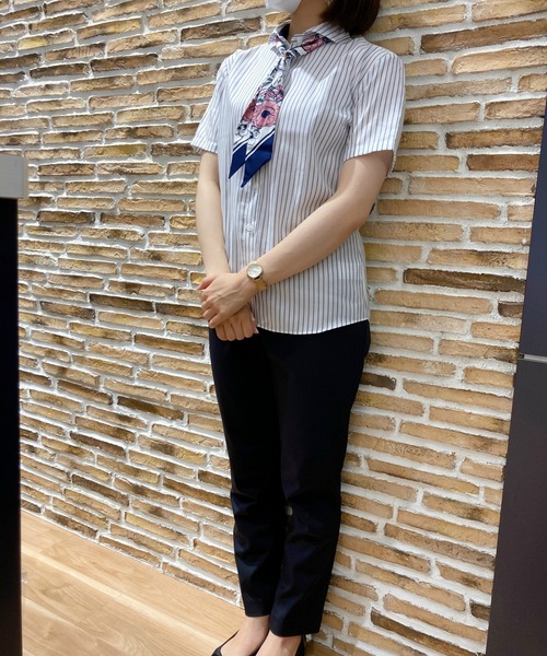 TOKYO SHIRTS（トウキョウシャツ）の「形態安定ノーアイロン ホリゾンタルワイド衿 半袖ビジネスワイシャツ（ビジネスシャツ・レディース・ネイビー・XL/XS/M/LL/S/L）」の5枚目の写真