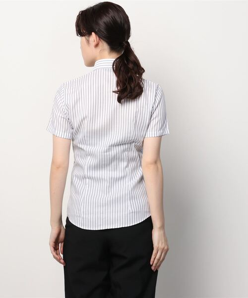 TOKYO SHIRTS（トウキョウシャツ）の「形態安定ノーアイロン ホリゾンタルワイド衿 半袖ビジネスワイシャツ（ビジネスシャツ・レディース・ネイビー・XL/XS/M/LL/S/L）」の9枚目の写真