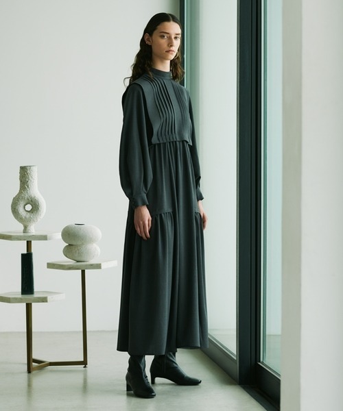 SNIDEL(スナイデル)の「ローヒールロングブーツ(ブーツ・レディース・ブラック/ライトベージュ・LARGE/SMALL/MEDIUM)」の18枚目の写真