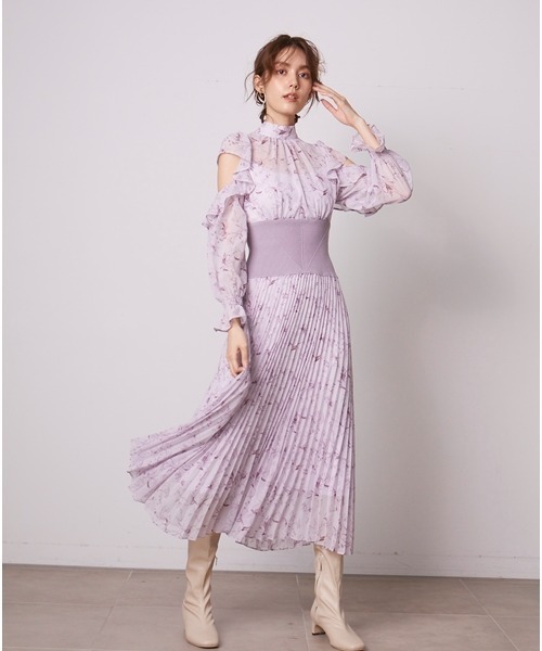 SNIDEL(スナイデル)の「ローヒールロングブーツ(ブーツ・レディース・ブラック/ライトベージュ・LARGE/SMALL/MEDIUM)」の19枚目の写真