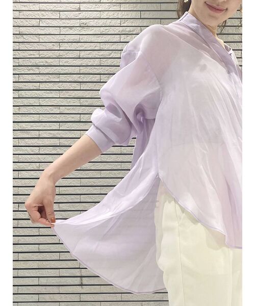 MERCURYDUO（マーキュリーデュオ）の「スタンドカラーバックシャンブラウス（シャツ/ブラウス・レディース・オフホワイト/ライトブルー/ラベンダー・FREE）」の10枚目の写真