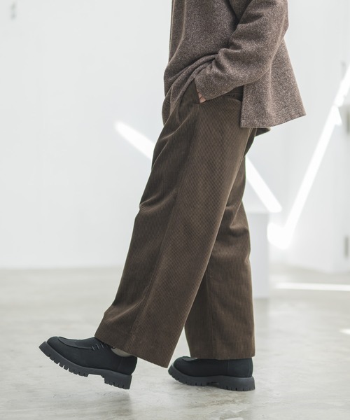 CASPER JOHN（キャスパージョン）の「コーデュロイワイドテーパードパンツ（その他パンツ・メンズ・ブラウン/ベージュ/ブラック・マルチサイズ）」の4枚目の写真