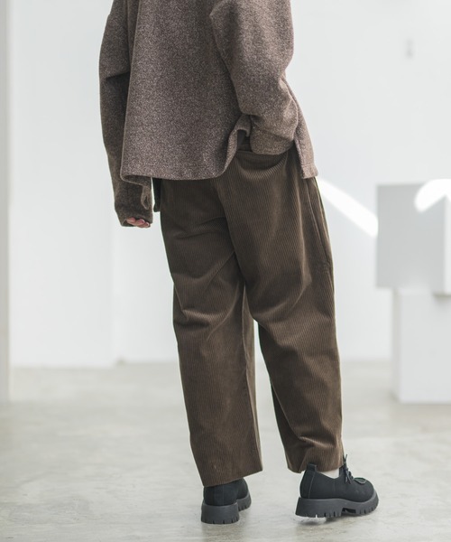CASPER JOHN（キャスパージョン）の「コーデュロイワイドテーパードパンツ（その他パンツ・メンズ・ブラウン/ベージュ/ブラック・マルチサイズ）」の18枚目の写真
