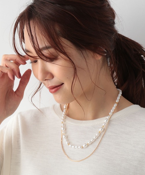 GLOBAL WORK（グローバルワーク）の「パールチェーンネックレス/217159（ネックレス・レディース・ライトグレー/ゴールド・FREE）」の2枚目の写真