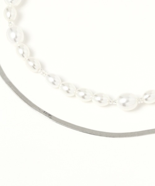 GLOBAL WORK（グローバルワーク）の「パールチェーンネックレス/217159（ネックレス・レディース・ライトグレー/ゴールド・FREE）」の8枚目の写真