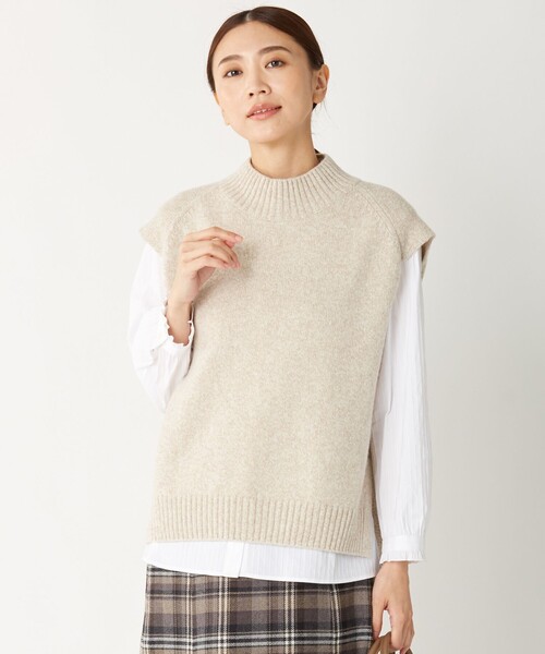 J.PRESS(ジェイプレス)の「【WEB限定カラーあり・洗える】AZALEA ニットベスト(ベスト・レディース・サックスブルー系/ブラック系/グレー系/ブラウン系/ベージュ系・T15/T13)」の4枚目の写真