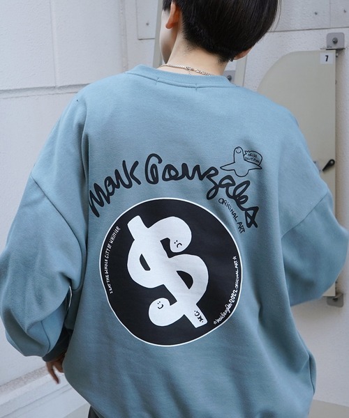 Mark Gonzales（マーク・ゴンザレス）の「【MARK GONZALES ARTWORK COLLECTION / マーク ゴンザレス】別注 ビッグシルエット イラストバックプリント プルオーバースウェット カットソー ユニセックス（スウェット・メンズ・ホワイト/チャコールグレー/ブラック/ベージュ/ブラウン/サックスブルー/ブルー/グリーン/アイボリー/ブラック系その他/ホワイト系その他2/ホワイト系その他3/ブラック系その他2/ブラック系その他3/ブルー系その他4/ミント/グリーン系その他/ブルー系その他/ホワイト系その他/ベージュ系その他3/グリーン系その他2/ブラック系その他4/ホワイト系その他4/ブルー系その他2・M/L/XL）」の18枚目の写真