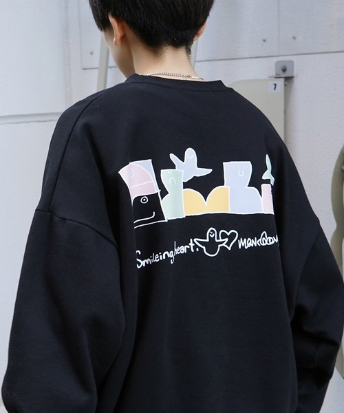 Mark Gonzales（マーク・ゴンザレス）の「【MARK GONZALES ARTWORK COLLECTION / マーク ゴンザレス】別注 ビッグシルエット イラストバックプリント プルオーバースウェット カットソー ユニセックス（スウェット・メンズ・ホワイト/チャコールグレー/ブラック/ベージュ/ブラウン/サックスブルー/ブルー/グリーン/アイボリー/ブラック系その他/ホワイト系その他2/ホワイト系その他3/ブラック系その他2/ブラック系その他3/ブルー系その他4/ミント/グリーン系その他/ブルー系その他/ホワイト系その他/ベージュ系その他3/グリーン系その他2/ブラック系その他4/ホワイト系その他4/ブルー系その他2・M/L/XL）」の10枚目の写真