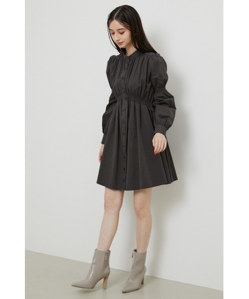 rienda（リエンダ）の「シャーリングデザインシャツワンピース（ワンピース・レディース・キャメル/ダークグレー/ライトベージュ・MEDIUM/SMALL）」の9枚目の写真
