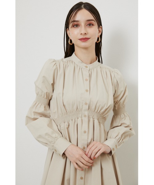 rienda（リエンダ）の「シャーリングデザインシャツワンピース（ワンピース・レディース・キャメル/ダークグレー/ライトベージュ・MEDIUM/SMALL）」の20枚目の写真