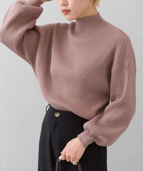 SpRay（スプレイ）の「ボリュ－ム袖ボトルネックニット（ニット/セーター・レディース・ブラック/ブラウン/イエロー/ブルー/グリーン/アイボリー/モカ/レンガ/ライトブラウン/マスタード/ダークブラウン/パープル/レッド系その他/ライトグリーン/ダークグリーン/ライトパープル・FREE）」の7枚目の写真