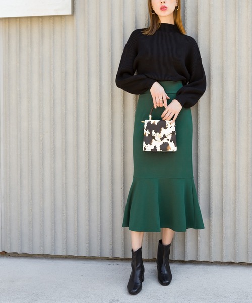 SpRay（スプレイ）の「ボリュ－ム袖ボトルネックニット（ニット/セーター・レディース・ブラック/ブラウン/イエロー/ブルー/グリーン/アイボリー/モカ/レンガ/ライトブラウン/マスタード/ダークブラウン/パープル/レッド系その他/ライトグリーン/ダークグリーン/ライトパープル・FREE）」の18枚目の写真