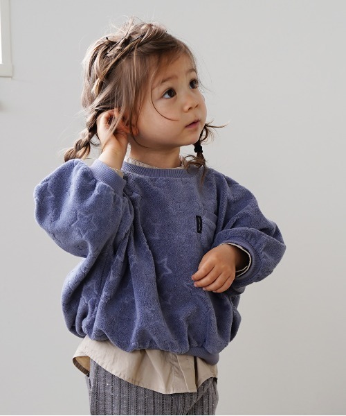 quoti use fith（クゥオティ　ユース　フィス）の「星柄パイル 長袖クルースウェット（スウェット・キッズ・チャコールグレー/ホワイト/パープル・100/90/80/120/130/110）」の3枚目の写真