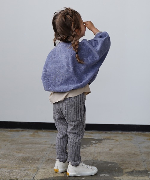 quoti use fith（クゥオティ　ユース　フィス）の「星柄パイル 長袖クルースウェット（スウェット・キッズ・チャコールグレー/ホワイト/パープル・100/90/80/120/130/110）」の7枚目の写真