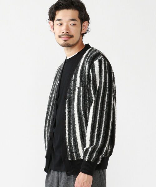 BEAMS PLUS(ビームスプラス)の「BEAMS PLUS / ストライプ ボア フリース カーディガン(カーディガン/ボレロ・メンズ・ブラック/ブラウン・SMALL/MEDIUM/X-LARGE/LARGE)」の12枚目の写真