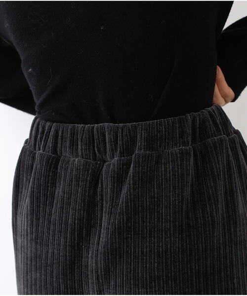 COLONY 2139（コロニートゥーワンスリーナイン）の「ランダムプリーツコーデュロイパンツ（その他パンツ・レディース・チャコールグレー/グリーン/グレイッシュベージュ・LARGE/SMALL/MEDIUM）」の11枚目の写真