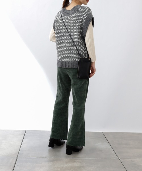 COLONY 2139（コロニートゥーワンスリーナイン）の「ランダムプリーツコーデュロイパンツ（その他パンツ・レディース・チャコールグレー/グリーン/グレイッシュベージュ・LARGE/SMALL/MEDIUM）」の16枚目の写真