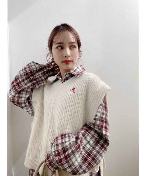 jumelle（ジュメロ）の「バックロングベスト（ニット/セーター・レディース・アイボリー・FREE）」の11枚目の写真