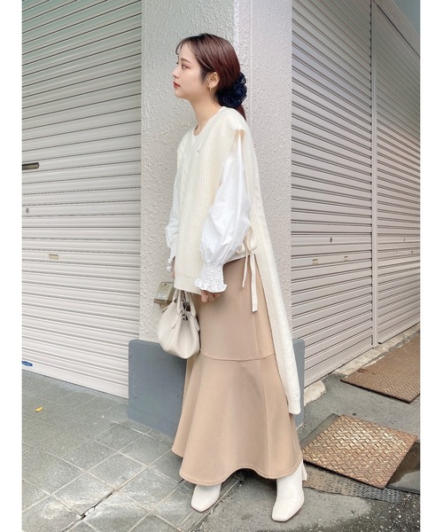 jumelle（ジュメロ）の「バックロングベスト（ニット/セーター・レディース・アイボリー・FREE）」の2枚目の写真