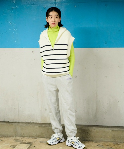 Auntie Rosa Holiday(アンティローザホリデー)の「ハーフジップボーダーニットベスト(ベスト・レディース・オフホワイト・FREE)」の12枚目の写真