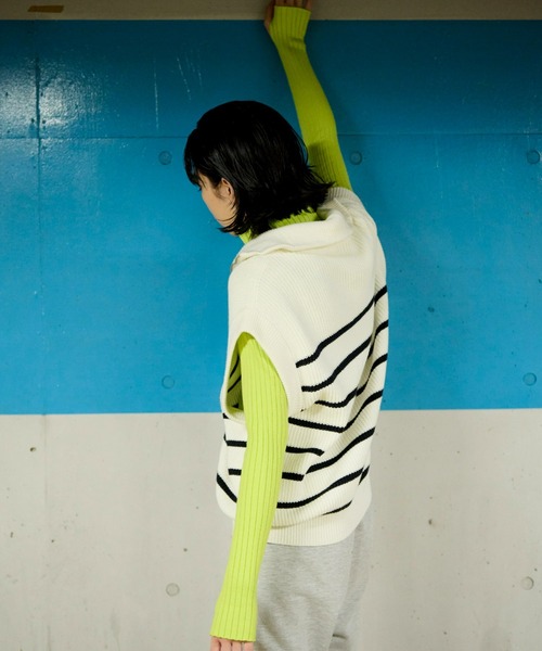 Auntie Rosa Holiday(アンティローザホリデー)の「ハーフジップボーダーニットベスト(ベスト・レディース・オフホワイト・FREE)」の6枚目の写真