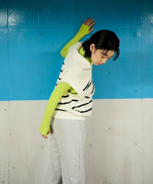 Auntie Rosa Holiday(アンティローザホリデー)の「ハーフジップボーダーニットベスト(ベスト・レディース・オフホワイト・FREE)」の5枚目の写真