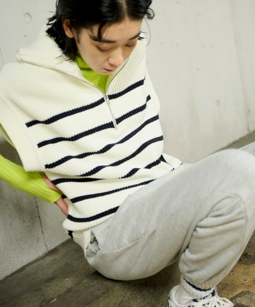 Auntie Rosa Holiday(アンティローザホリデー)の「ハーフジップボーダーニットベスト(ベスト・レディース・オフホワイト・FREE)」の2枚目の写真
