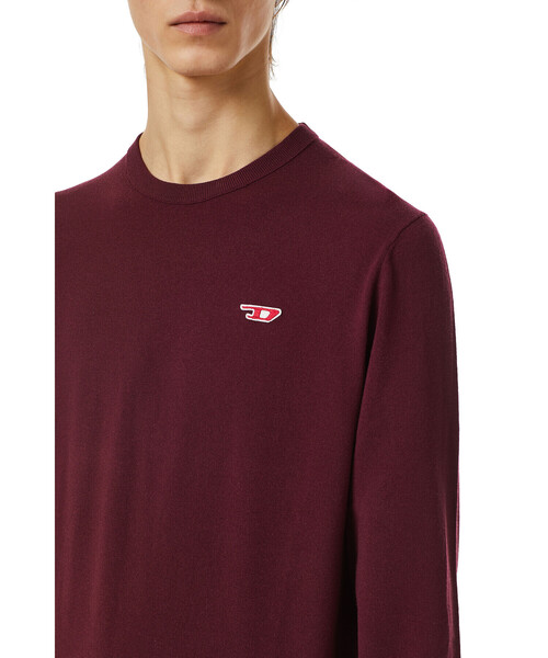 DIESEL（ディーゼル）の「メンズ ニット ワンポイント（ニット/セーター・メンズ・ブラック/パープル/グリーン・SMALL/XX-LARGE/X-LARGE/MEDIUM/X-SMALL/LARGE）」の5枚目の写真