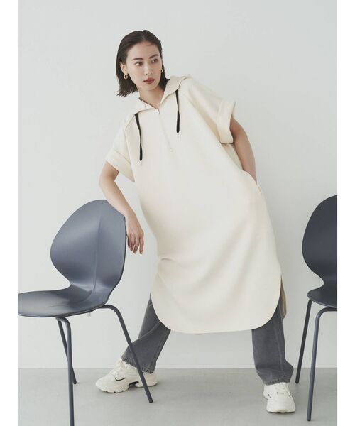 COTORICA(コトリカ)の「ストレートデニム(COTTON100%)(デニムパンツ・レディース・ライトグレー/ブルー・MEDIUM/LARGE)」の5枚目の写真