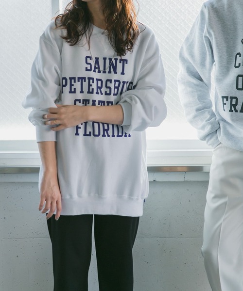 Russell Athletic（ラッセルアスレティック）の「『別注』RUSSELL ATHLETIC×DOORS　プリントスウェット（スウェット・メンズ・ホワイト/ブラック/グレー・MEDIUM/LARGE）」の2枚目の写真