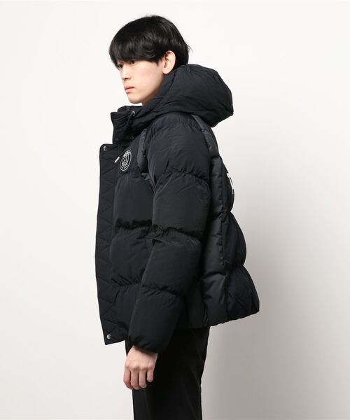 PARIS SAINT-GERMAIN(パリサンジェルマン)の「【JORDAN × Paris Saint-Germain】PUFFER ジャケット(ブルゾン・メンズ・ブラック・SMALL/MEDIUM/LARGE/X-LARGE/XX-LARGE)」の4枚目の写真