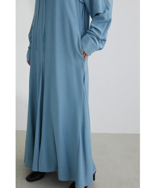 STYLEMIXER（スタイルミキサー）の「サテンフレアワンピース（ワンピース・レディース・ブラック/ライトイエロー/サックスブルー・SMALL/MEDIUM）」の13枚目の写真