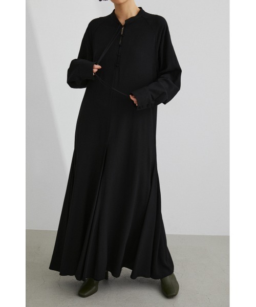 STYLEMIXER（スタイルミキサー）の「サテンフレアワンピース（ワンピース・レディース・ブラック/ライトイエロー/サックスブルー・SMALL/MEDIUM）」の20枚目の写真