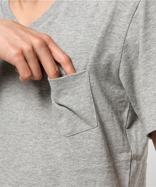 WEGO（ウィゴー）の「WEGO/スラブVネックポケTシャツ（Tシャツ/カットソー・メンズ・杢グレー/ブラック/ホワイト/ブルー・LARGE/SMALL/MEDIUM）」の17枚目の写真
