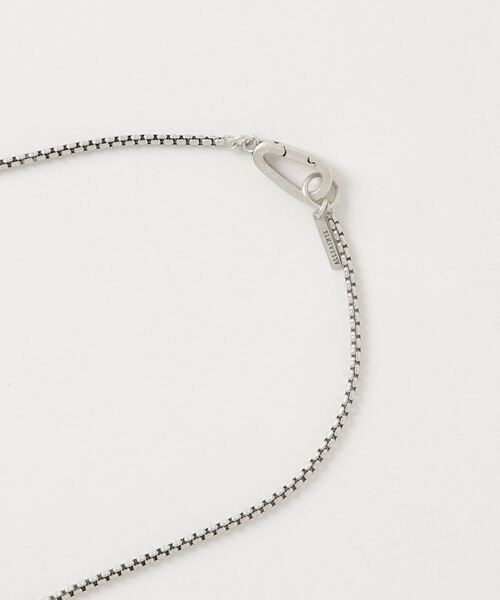 ALLSAINTS（オールセインツ）の「ALLSAINTS STERLING SILVER TAGS NECKLACE | ALLSAINTS スターリング シルバー タグ ネックレス（ネックレス・メンズ・シルバー系その他・ONE SIZE）」の2枚目の写真