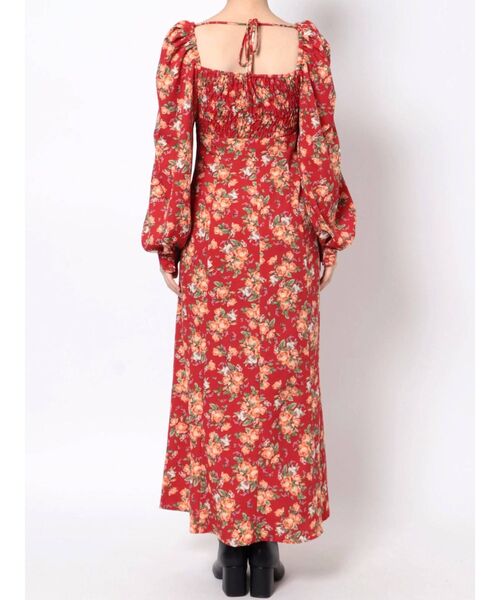 jouetie（ジュエティ）の「シャーリングスリットロングワンピース（ワンピース・レディース・ブラック/レッド/ベージュ・MEDIUM）」の16枚目の写真