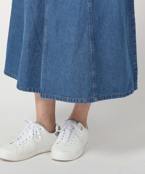 Arnold Palmer（アーノルドパーマー）の「ライトオンスデニム パネルロングスカート（デニムスカート・レディース・インディゴブルー/ライトインディゴブルー・M/L）」の6枚目の写真