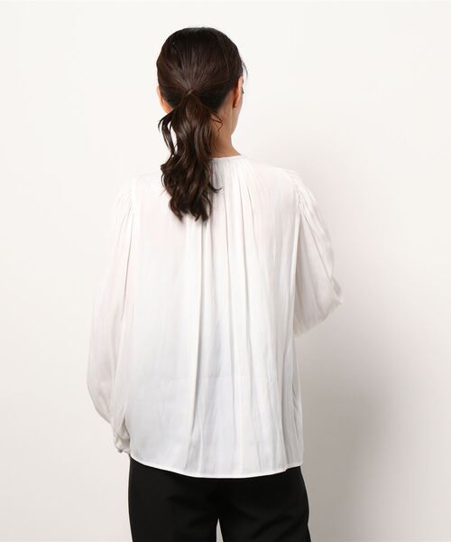 INED CLARO（イネドクラロ）の「ギャザーブラウス（シャツ/ブラウス・レディース・ホワイト/ブルー/グリーン・フリー）」の5枚目の写真