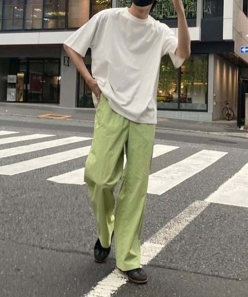 flaner（フラネ）の「Back logo embroidery tee/バックロゴ刺繍Tee（Tシャツ/カットソー・レディース・ホワイト/グレイッシュベージュ・MEDIUM/LARGE）」の5枚目の写真