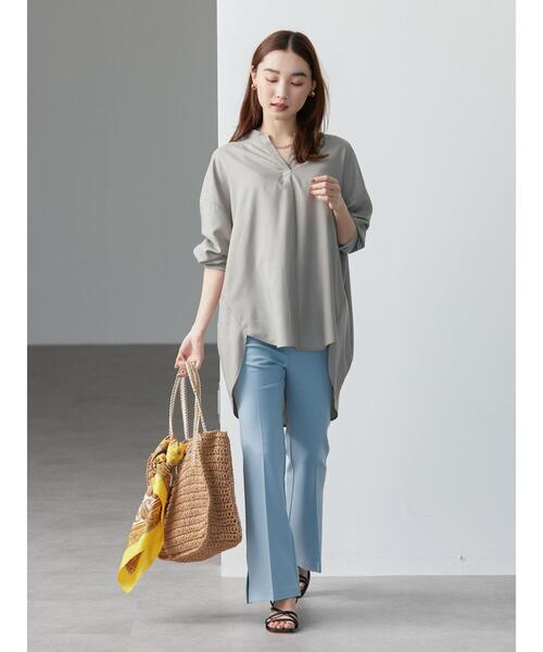 AMERICAN HOLIC（アメリカンホリック）の「イージーケアバックタックリラックススキッパーシャツ（シャツ/ブラウス・レディース・オフホワイト/グレイッシュベージュ・M/L）」の3枚目の写真