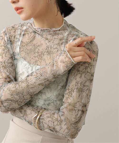 frames RAY CASSIN（フレームスレイカズン）の「シアーアートフラワーボトルネックプルオーバー（Tシャツ/カットソー・レディース・オフホワイト/ベージュ系・FREE）」の3枚目の写真