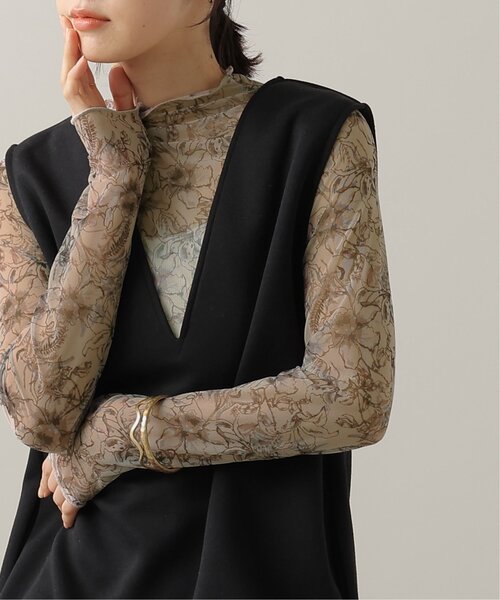 frames RAY CASSIN（フレームスレイカズン）の「シアーアートフラワーボトルネックプルオーバー（Tシャツ/カットソー・レディース・オフホワイト/ベージュ系・FREE）」の17枚目の写真