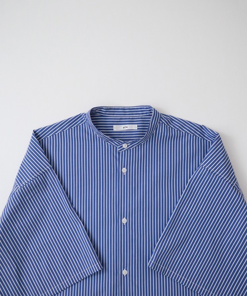 y/m by kitsune（イムバイキツネ）の「ハーフスリーブストライプバンドカラーシャツ（シャツ/ブラウス・メンズ・ホワイト/ネイビー・MEDIUM/LARGE）」の4枚目の写真
